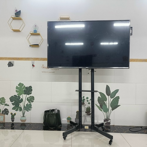 gia-treo-tivi-di-dong-nha-khau-lp1500